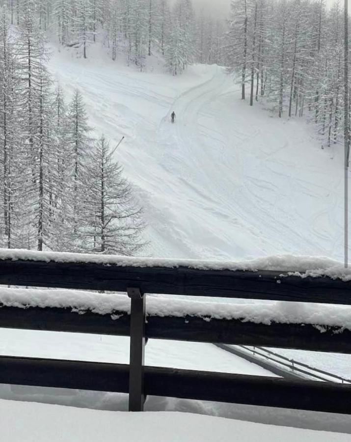 شقة Monolocale La Terrazza Sulla Neve-Cervinia بيريوِل تْشيرفينيا المظهر الخارجي الصورة